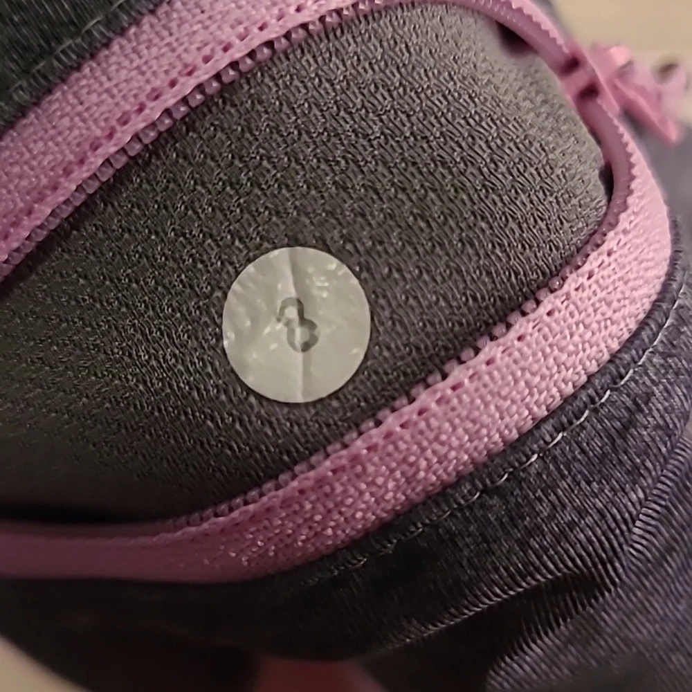 LULULEMON Pink Grey‎ Pattern Sz 8 Womens Athletic Running Speed Short Shorts
